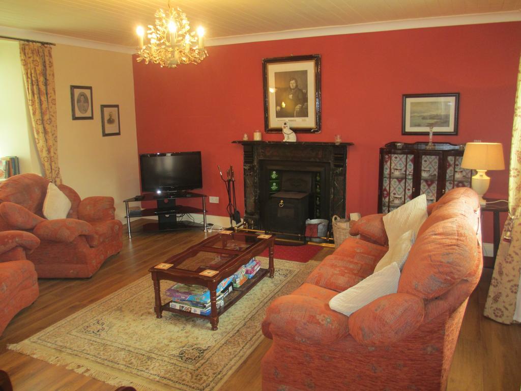 Tralia Farmhouse Self Catering Farranfore Quarto foto